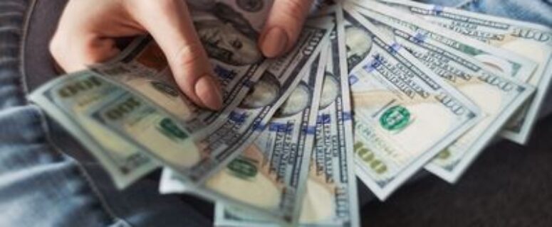 Tercüme Bürosunda Çalışmak: O İşte Para Var Mı Hala?